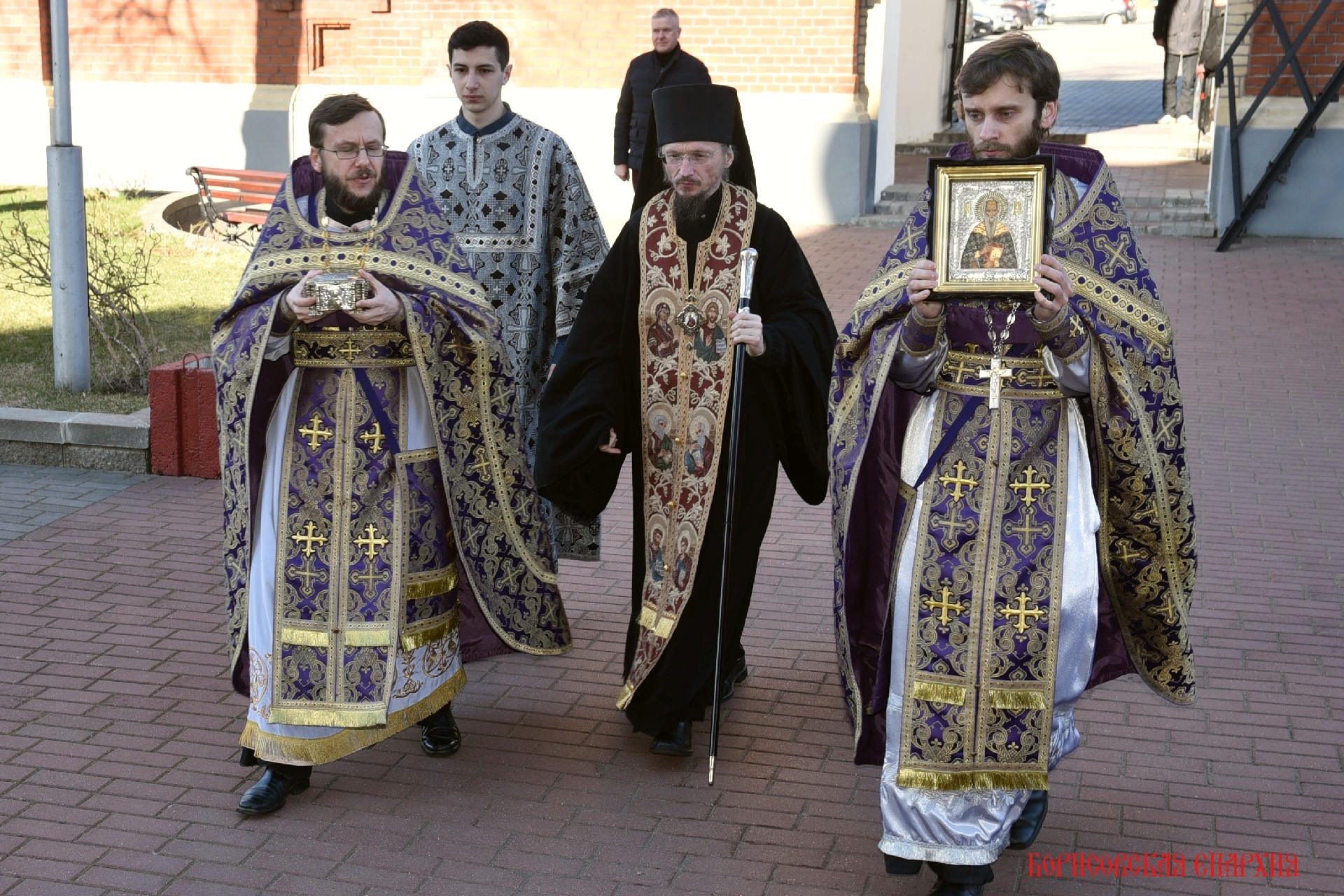 Икона и частица святых мощей священномученика Харалампия Магнезийского доставлена в кафедральный собор