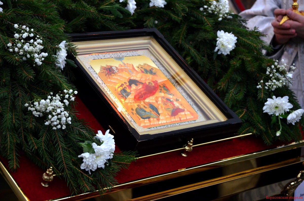 В навечерие Рождества Христова епископ Борисовский и Марьиногорский Вениамин совершил Всенощное бдение