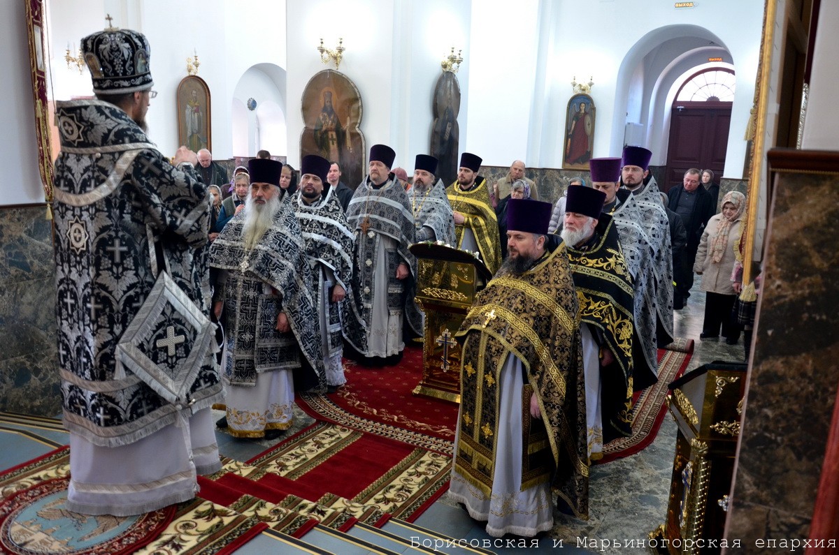 В среду 4-й седмицы Великого поста епископ Вениамин совершил Литургию Преждеосвященных Даров