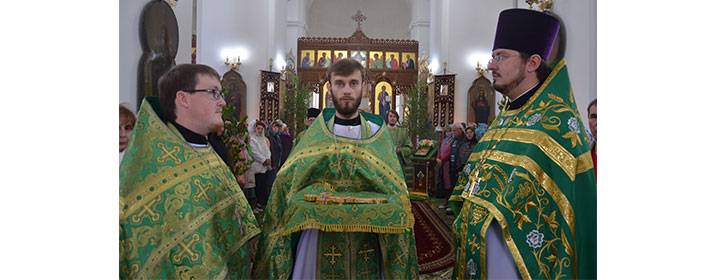 Праздник Святой Троицы отметили в Борисовском Воскресенском кафедральном соборе