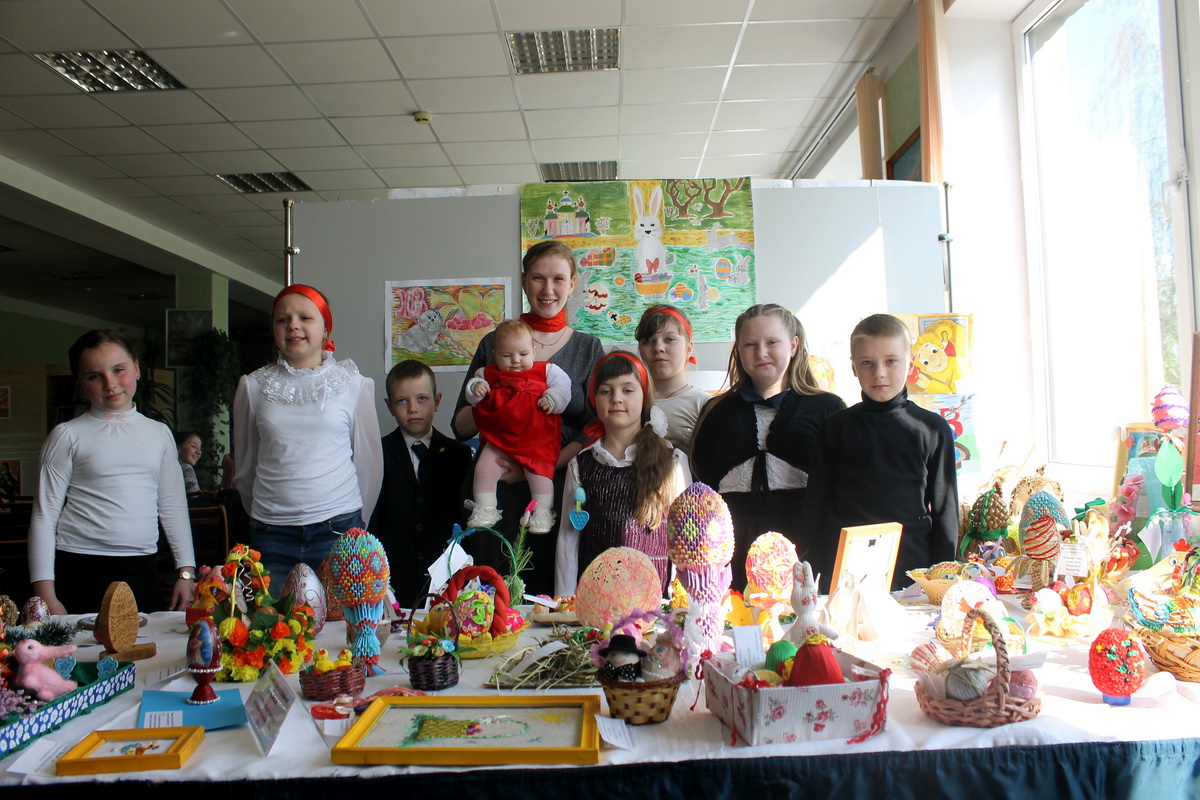 В Борисове открылась конкурсная выставка «Пасхальное яйцо»