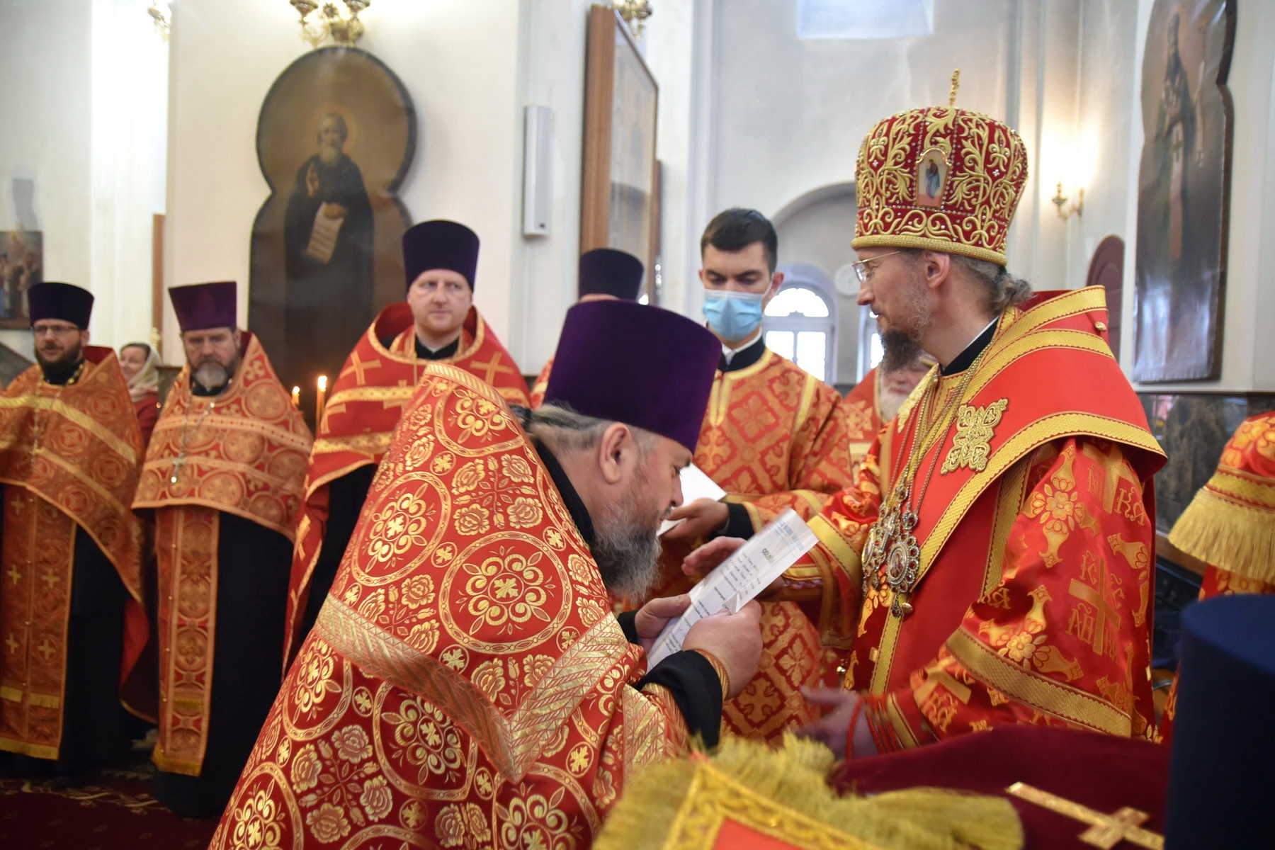 Пасхальная вечерня и утреня