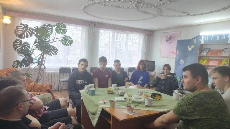 БЕСЕДА СО СТУДЕНТАМИ