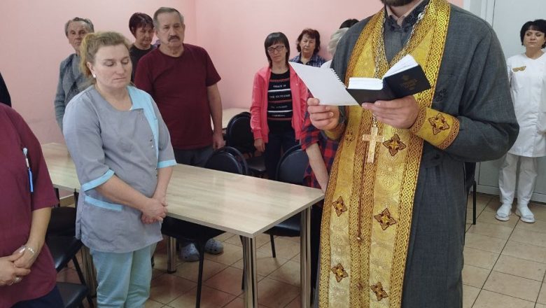МОЛЕБЕН В БОЛЬНИЦЕ