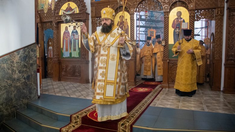 В НЕДЕЛЮ ТОРЖЕСТВА ПРАВОСЛАВИЯ АРХИЕРЕЙ СОВЕРШИЛ БОЖЕСТВЕННУЮ ЛИТУРГИЮ В КАФЕДРАЛЬНОМ СОБОРЕ