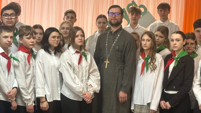 ДЕНЬ ПРАВОСЛАВНОЙ КНИГИ В ШКОЛЕ №12
