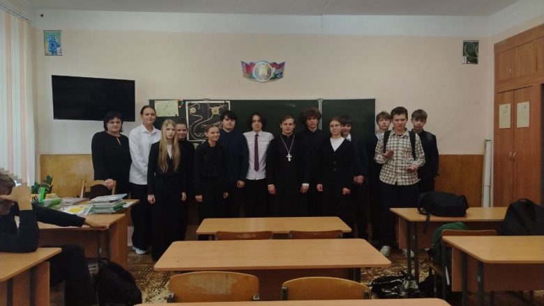Я И МОЯ СЕМЬЯ БЕЗ СКВЕРНОСЛОВИЯ